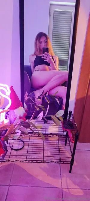 Sissylucylove OnlyFans Leaked Free Thumbnail Picture - #ZMTIS9dCMG