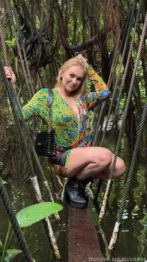 Siswet OnlyFans Leaked Free Thumbnail Picture - #bHANNs8Vvf