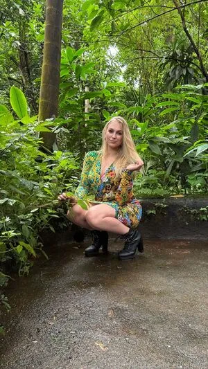 Siswet OnlyFans Leaked Free Thumbnail Picture - #f6CyoDZ1Ka