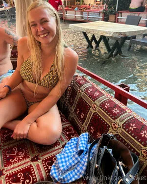 Siswet19 OnlyFans Leaked Free Thumbnail Picture - #Ggdkwtgk2n