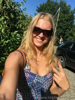 Siswet19 OnlyFans Leaked Free Thumbnail Picture - #I0KWQUlw5Y