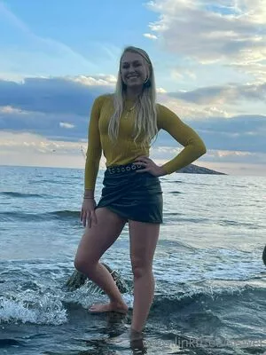 Siswet19 OnlyFans Leaked Free Thumbnail Picture - #eTvzzWziQm