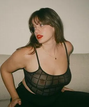 Sixtine Sixtinerouyre OnlyFans Leaked Free Thumbnail Picture - #acE7BNY0fT