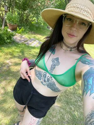 Sixxela OnlyFans Leaked Free Thumbnail Picture - #4BEGOJ9CZV
