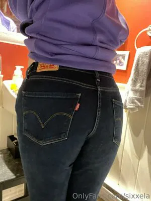Sixxela OnlyFans Leaked Free Thumbnail Picture - #8UNbblnoXT