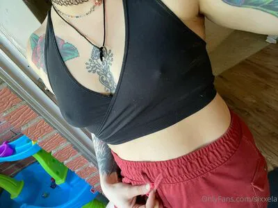 Sixxela OnlyFans Leaked Free Thumbnail Picture - #SZDmwmv753