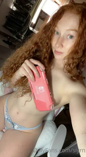 Siyrn OnlyFans Leaked Free Thumbnail Picture - #7NzlydQWhv