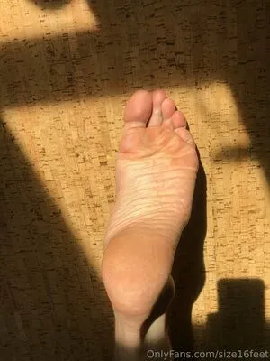 Size16feet OnlyFans Leaked Free Thumbnail Picture - #37DwNoipza