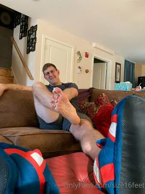 Size16feet OnlyFans Leaked Free Thumbnail Picture - #DBUliazHBy
