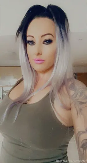 Sizzorsister OnlyFans Leaked Free Thumbnail Picture - #xPPlHuG4WM