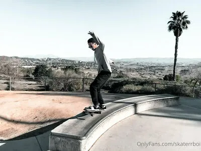 Skaterrboi OnlyFans Leaked Free Thumbnail Picture - #Yl8EViP4qB