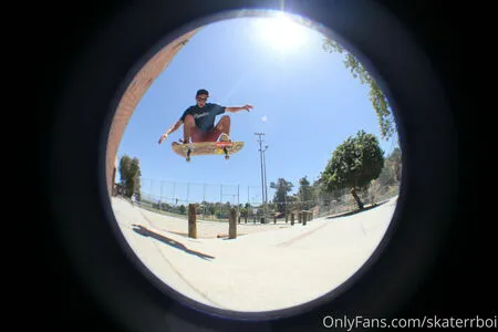 Skaterrboi OnlyFans Leaked Free Thumbnail Picture - #jL7waFT0oS