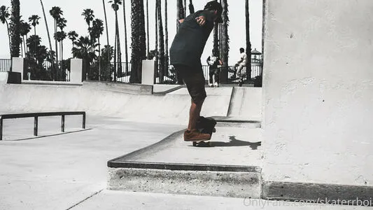 Skaterrboi OnlyFans Leaked Free Thumbnail Picture - #nuVA2nIykk
