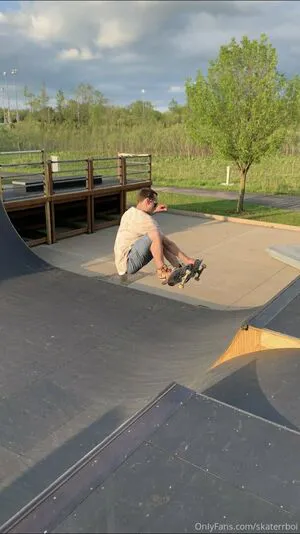 Skaterrboi OnlyFans Leaked Free Thumbnail Picture - #qS61ZI6awh