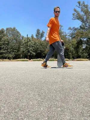 Skaterrboi OnlyFans Leaked Free Thumbnail Picture - #wXQS61YHhL