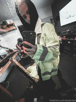 Skaterrboi OnlyFans Leaked Free Thumbnail Picture - #yu5bUHhOLL