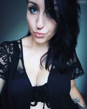 Skelli OnlyFans Leaked Free Thumbnail Picture - #HhvAzmNzgO
