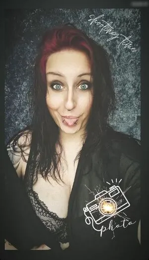 Skelli OnlyFans Leaked Free Thumbnail Picture - #YO8Bb8EVBL