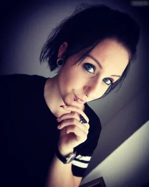 Skelli OnlyFans Leaked Free Thumbnail Picture - #sTCUryTUEz