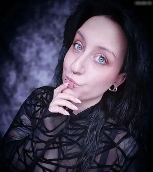 Skelli OnlyFans Leaked Free Thumbnail Picture - #vw656H0HKy