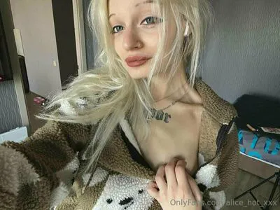 Skinny Tyan OnlyFans Leaked Free Thumbnail Picture - #8jlNsbBCE7