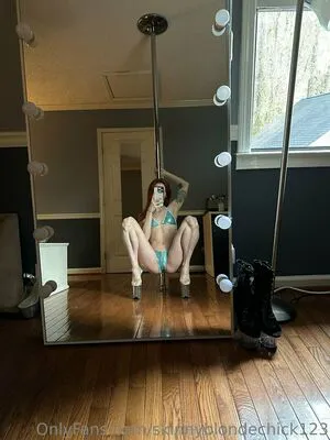 Skinnyblondechick123 OnlyFans Leaked Free Thumbnail Picture - #2g4esFrbYH