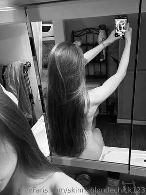 Skinnyblondechick123 OnlyFans Leaked Free Thumbnail Picture - #PsDf3KLn90