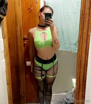 Skitttziez OnlyFans Leaked Free Thumbnail Picture - #8kESiMRXhv