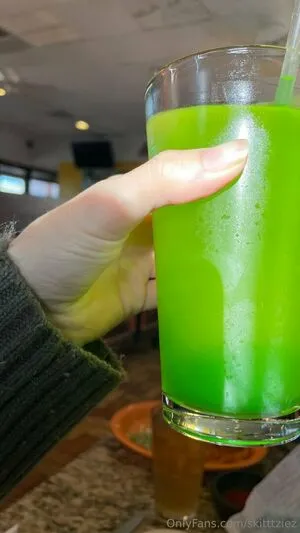 Skitttziez OnlyFans Leaked Free Thumbnail Picture - #VioDTMBIly