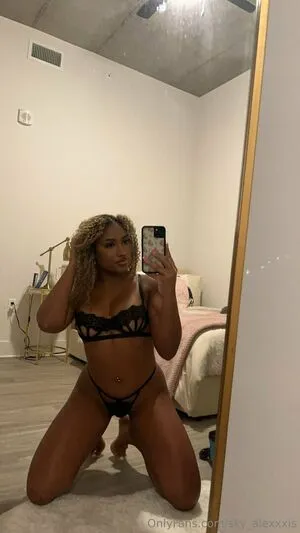 Sky Alexxxis OnlyFans Leaked Free Thumbnail Picture - #CfMPNlYsDw