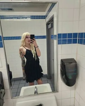 Sky Burrito OnlyFans Leaked Free Thumbnail Picture - #9Uu1VHyicw