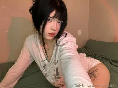 Sky Cutiiexx OnlyFans Leaked Free Thumbnail Picture - #0XgPV8TjXb