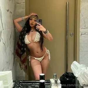 Sky Larr OnlyFans Leaked Free Thumbnail Picture - #8se73G9W2K