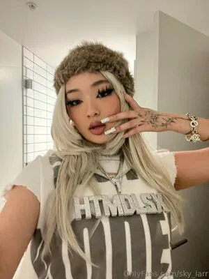 Sky Larr OnlyFans Leaked Free Thumbnail Picture - #HW7Y5posx1