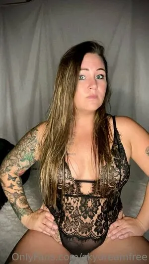 Skydreamfree OnlyFans Leaked Free Thumbnail Picture - #IM27kmScQO