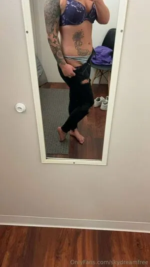 Skydreamfree OnlyFans Leaked Free Thumbnail Picture - #t3ChFDk5zL
