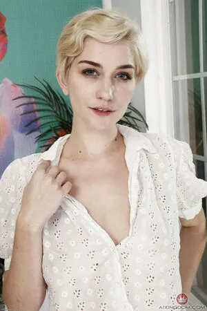 Skye Blue OnlyFans Leaked Free Thumbnail Picture - #n6ZZGL0Kob