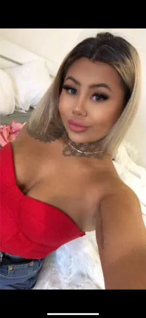 Skye T OnlyFans Leaked Free Thumbnail Picture - #A2DeVnm6Vj