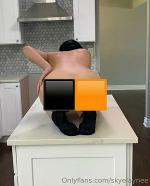 Skyelaynee OnlyFans Leaked Free Thumbnail Picture - #cz7A84xv3n