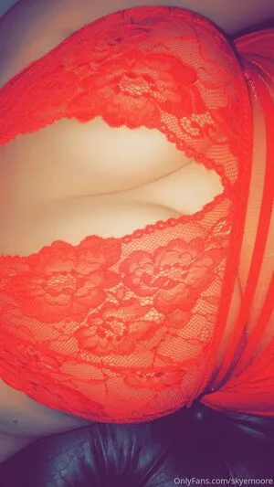 Skyemoore OnlyFans Leaked Free Thumbnail Picture - #htKIetrFHn