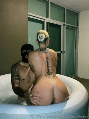 Skyerochellee OnlyFans Leaked Free Thumbnail Picture - #2GCfLbQDbc