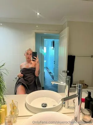 Skyerochellee OnlyFans Leaked Free Thumbnail Picture - #Dy6r32s6Q7