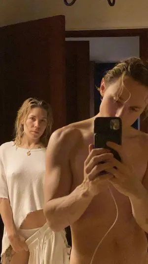 Skylar Grey OnlyFans Leaked Free Thumbnail Picture - #DJBo4DqJFL