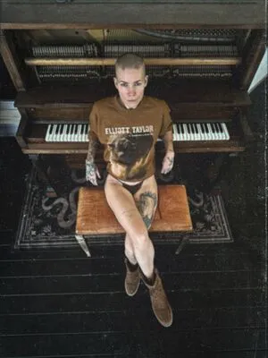 Skylar Grey OnlyFans Leaked Free Thumbnail Picture - #YaUnq4DNvv