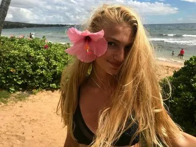 Skyler Lesslie OnlyFans Leaked Free Thumbnail Picture - #SYXHolhLSo