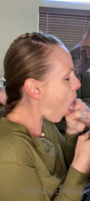 Skylerxo OnlyFans Leaked Free Thumbnail Picture - #07HUJqcYWo