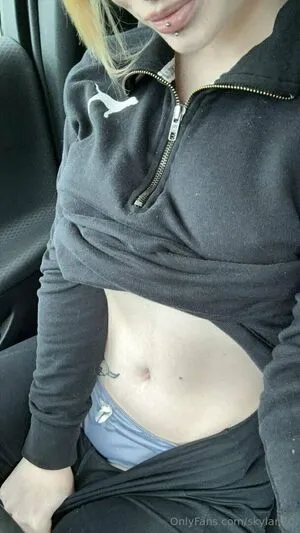 Skyllllar OnlyFans Leaked Free Thumbnail Picture - #sXufnN2ZWN