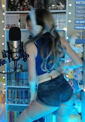 Skymi Chan OnlyFans Leaked Free Thumbnail Picture - #2KvQak6aVP