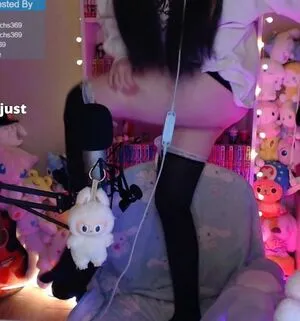 Skymi Chan OnlyFans Leaked Free Thumbnail Picture - #3631mV5ydu