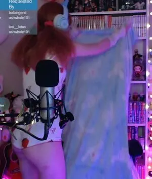 Skymi Chan OnlyFans Leaked Free Thumbnail Picture - #4SkkghQOwf